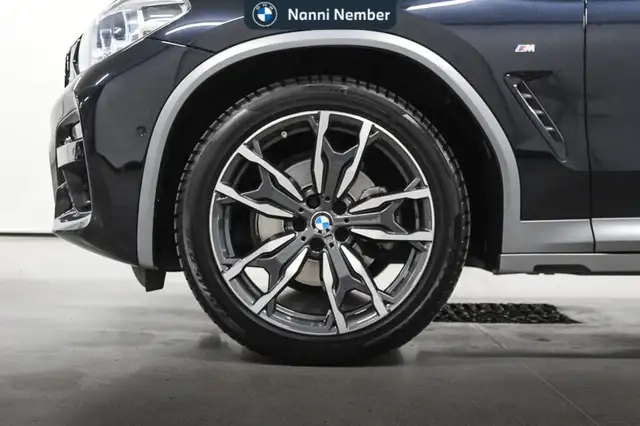 BMW X4 view 7