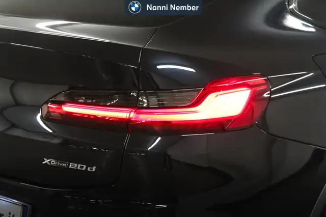 BMW X4 view 6