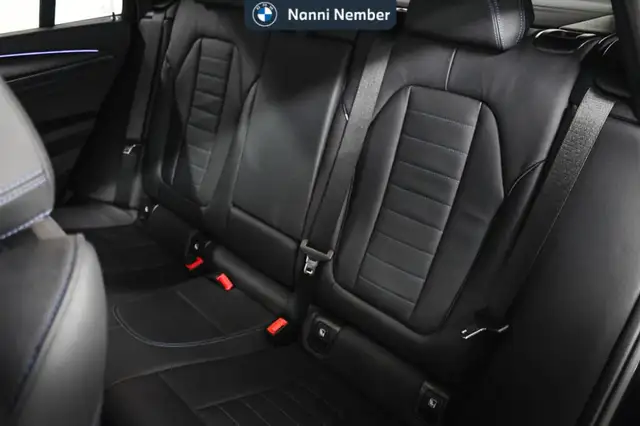 BMW X4 view 15