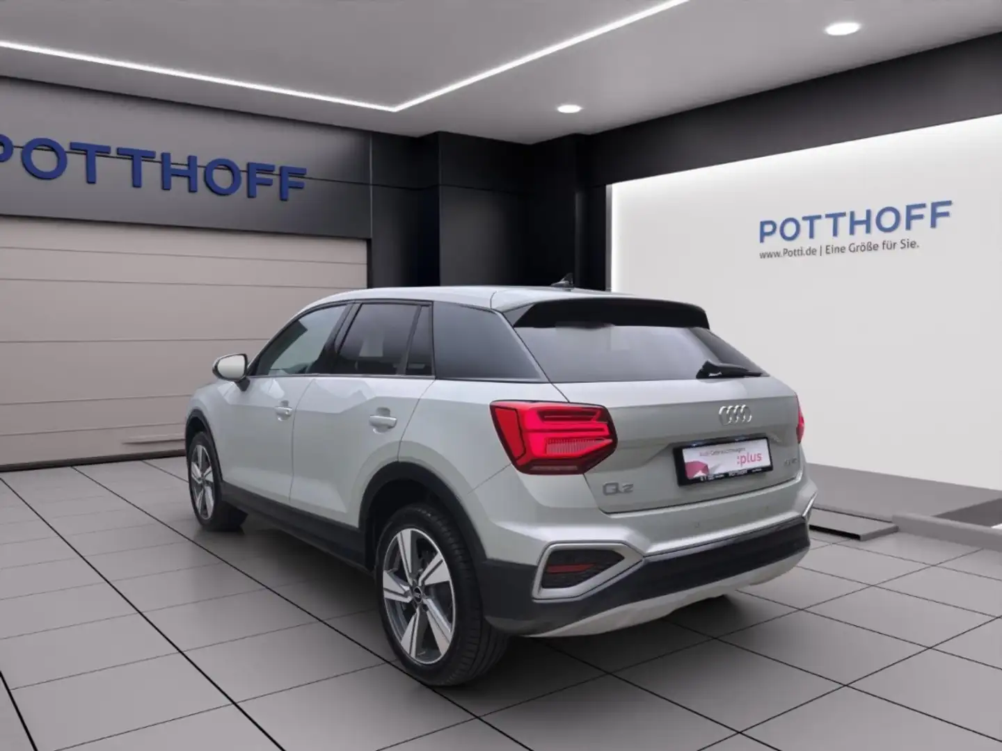Audi Q2 35 TDI ADVANCED AHK KLIMA NAVI+ PDC Silber - 2
