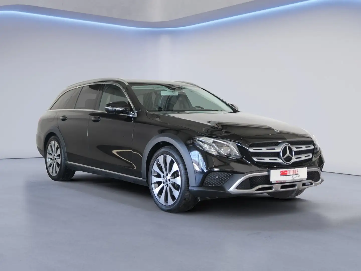 Mercedes-Benz E 220 d 4Matic All-Terrain/LED/AHK/ 360° Schwarz - 2