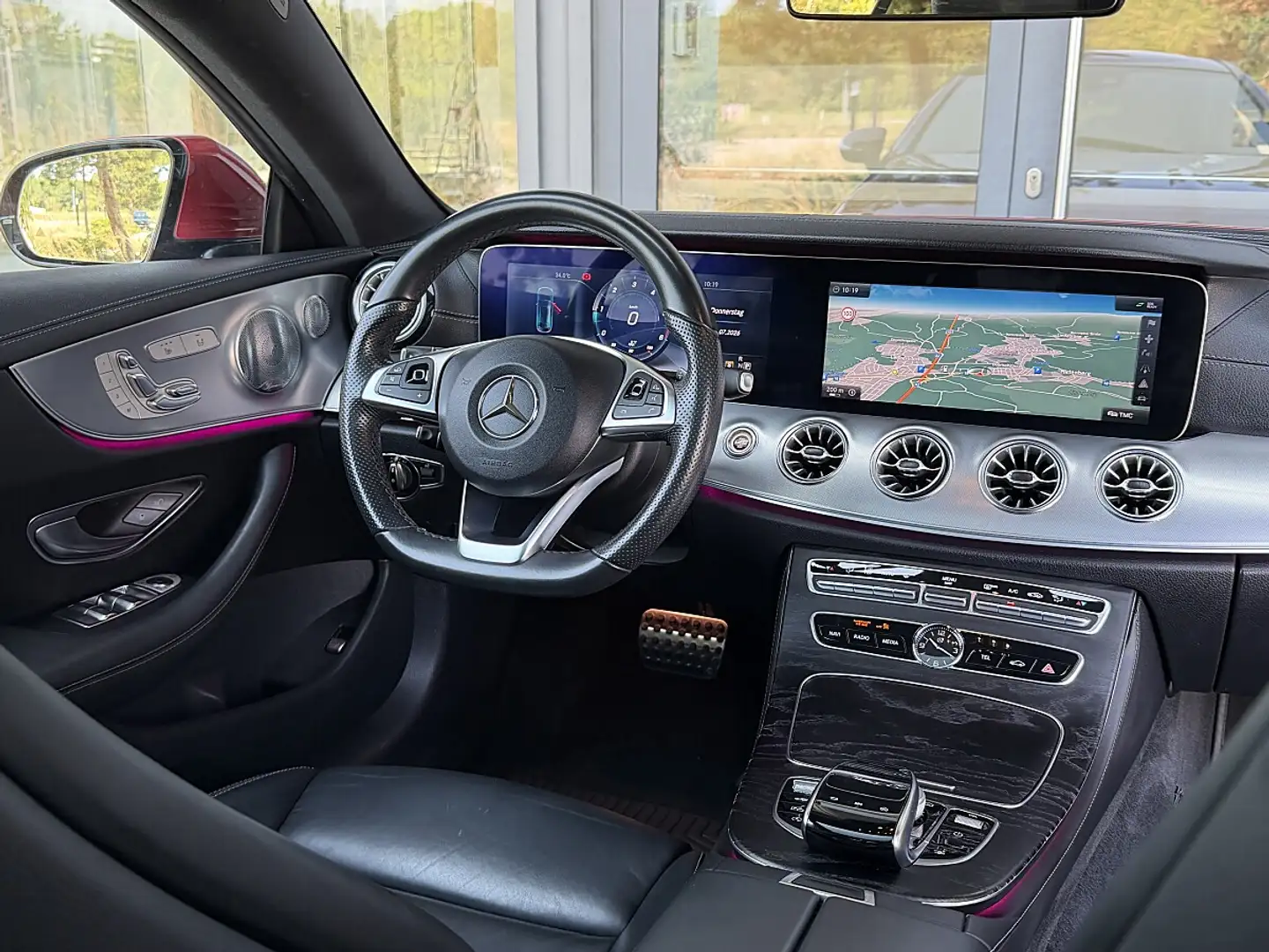 Mercedes-Benz E 220 d Aut. // PANO // BURMESTER // KEYLESS Rot - 2