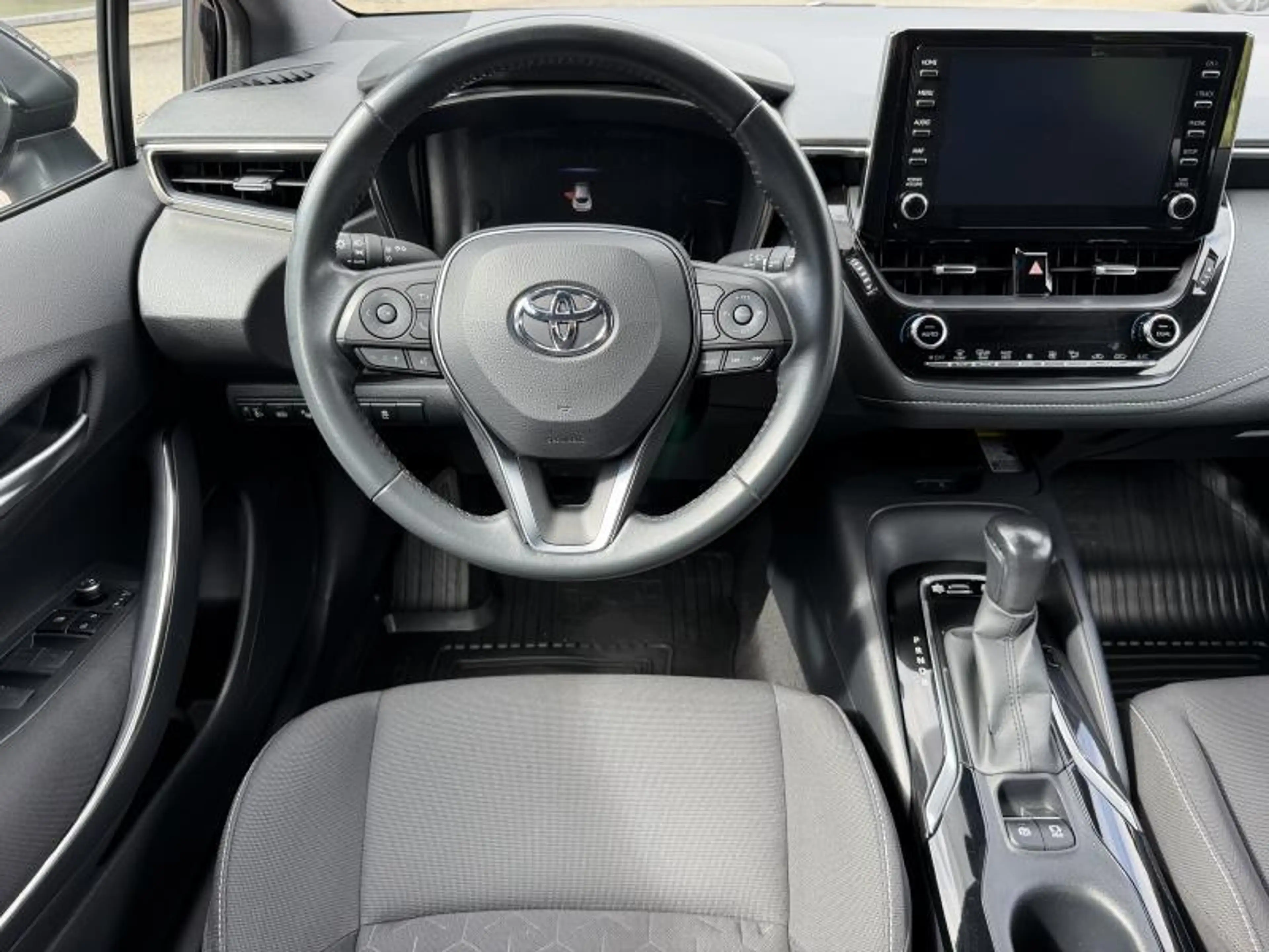 Toyota Corolla Dynamic — photo 4