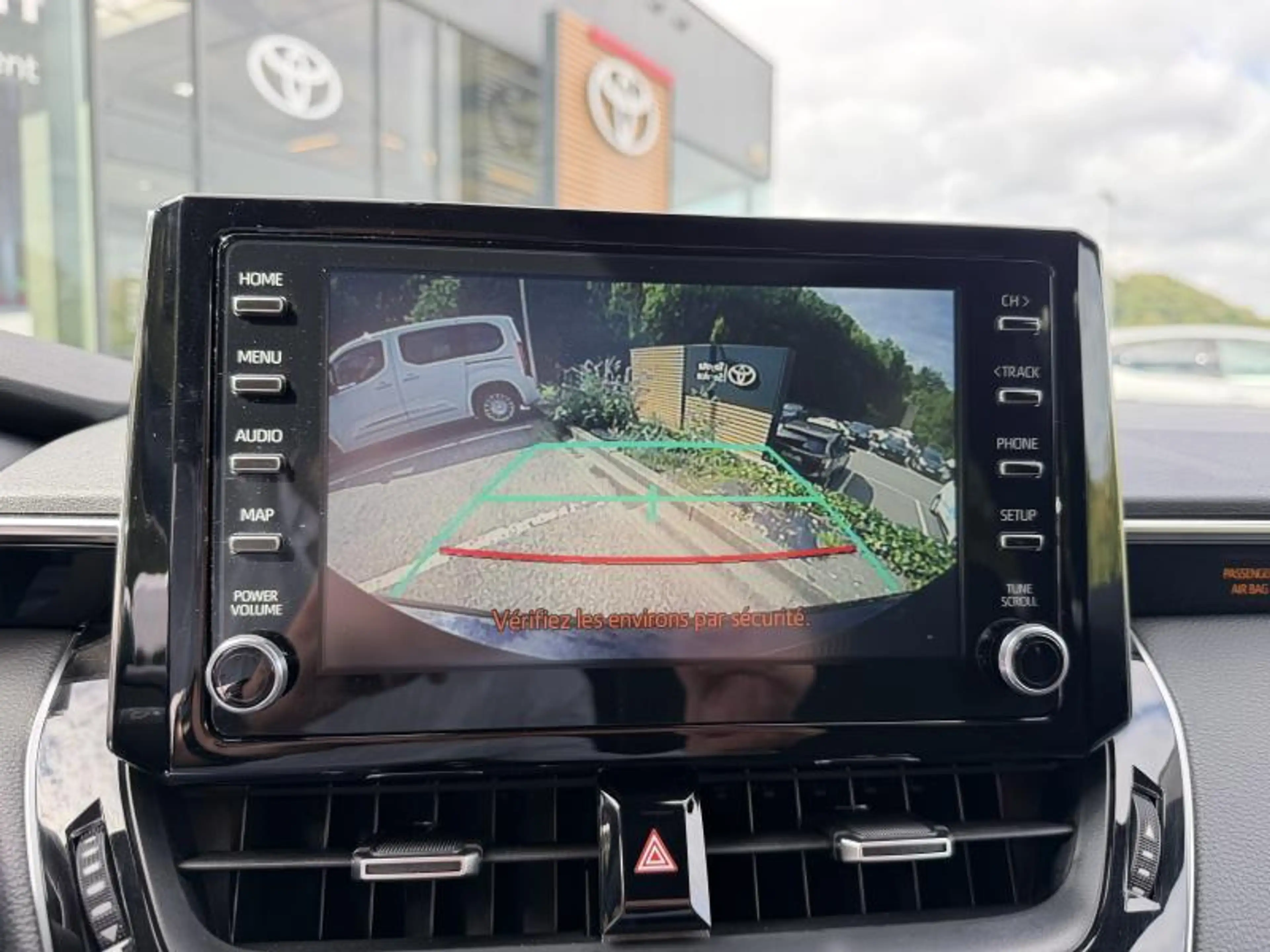Toyota Corolla Dynamic — photo 8