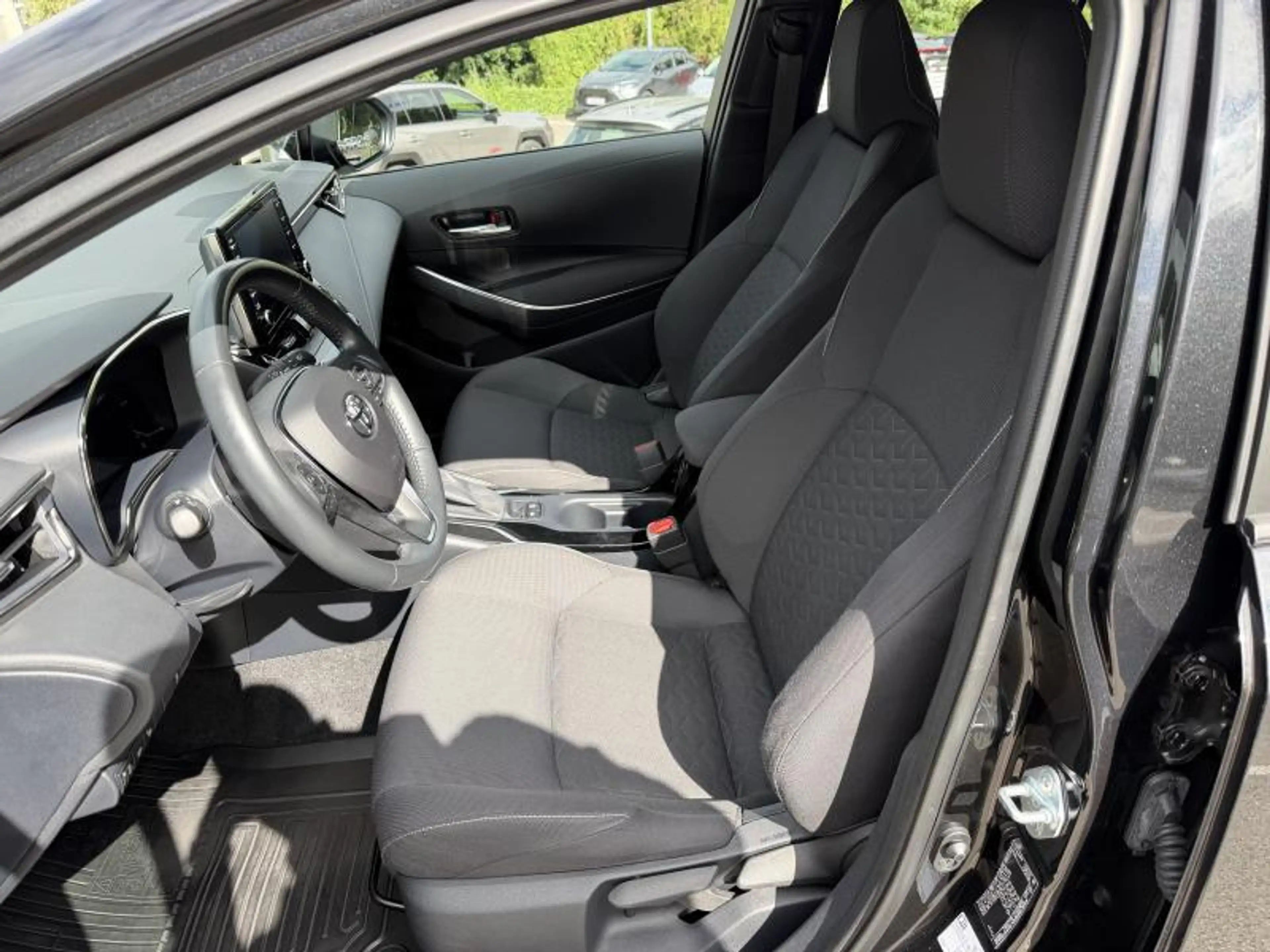 Toyota Corolla Dynamic — photo 11