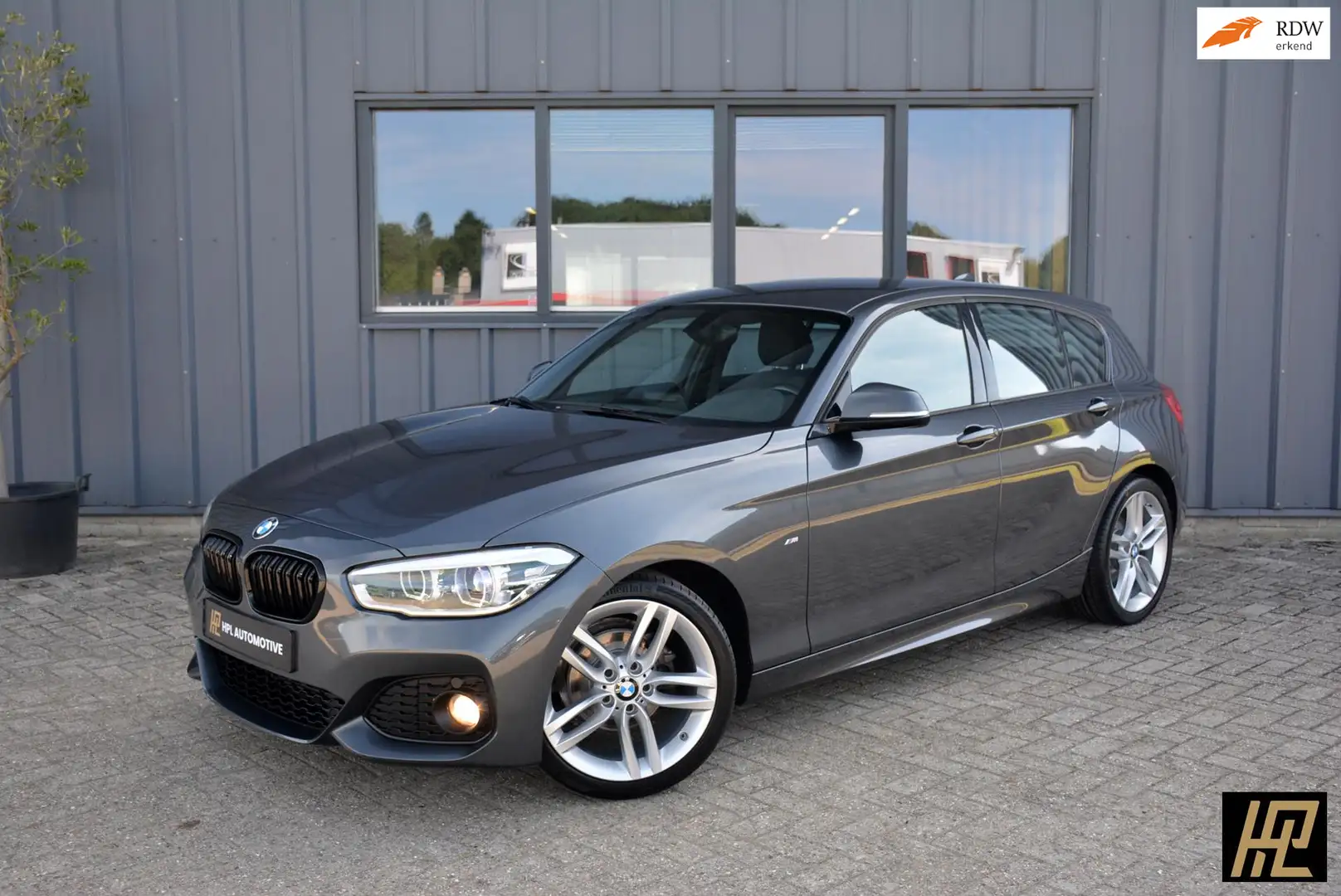 BMW 118 1-serie 118i Edition M Sport Shadow High Executive Grijs - 1