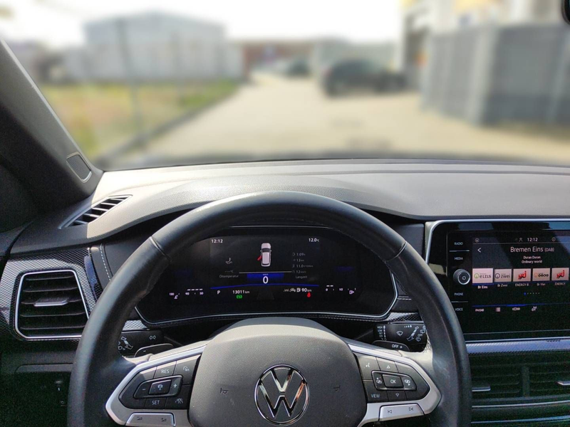 Volkswagen T-Cross 1.0 TSI OPF DSG R-Line — photo 8
