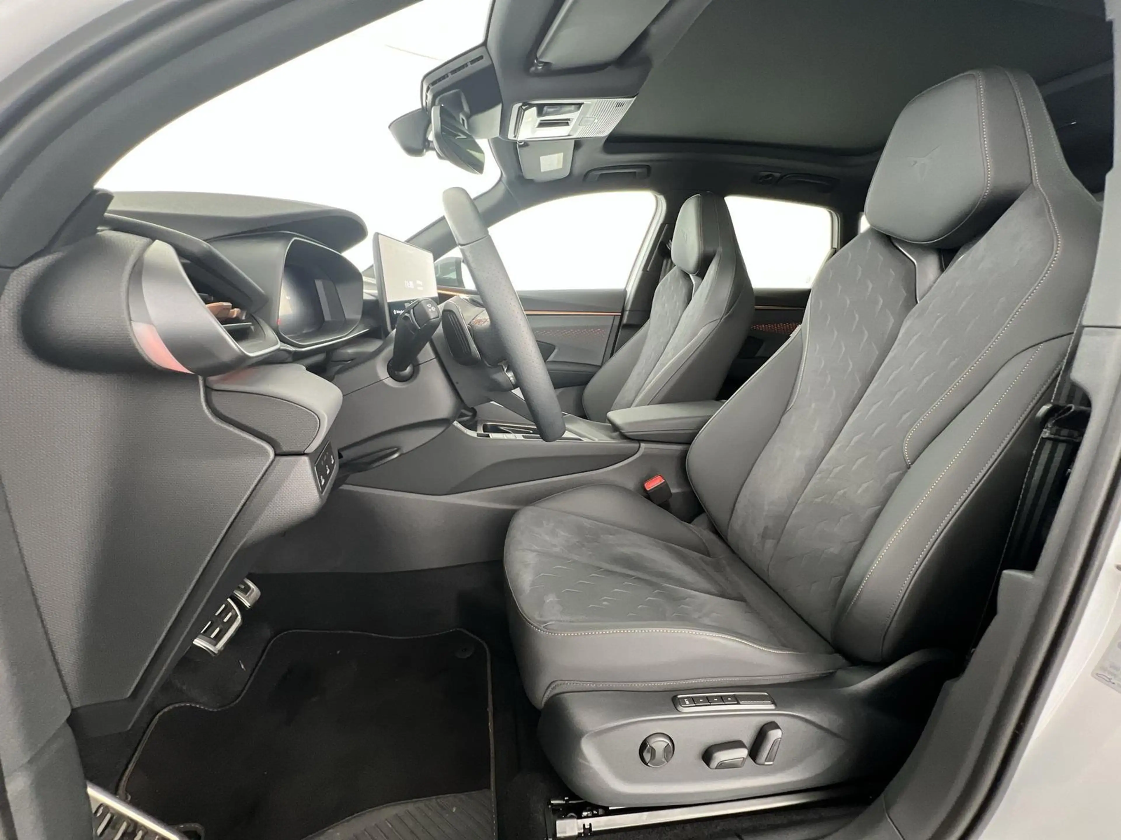 CUPRA Terramar 4Drive VZ 2.0 TSI*SHZ*RFK*NAVI*ACC*uvm — photo 8