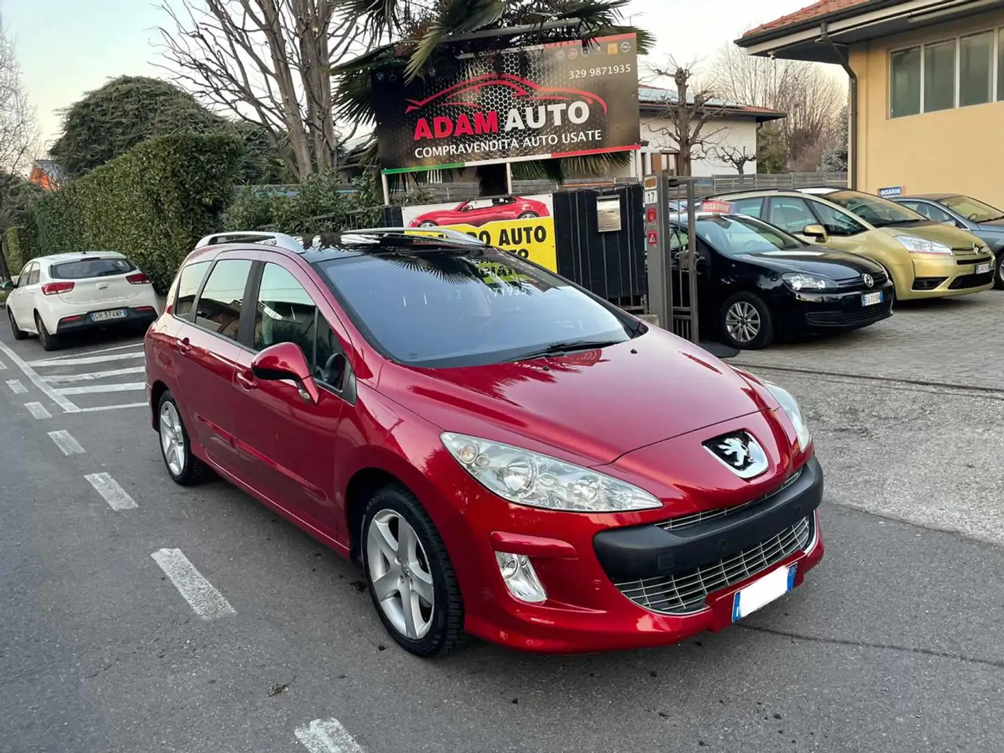 Peugeot 308 1.6 THP 150CV  7 posti SW Ciel Féline Rouge - 1