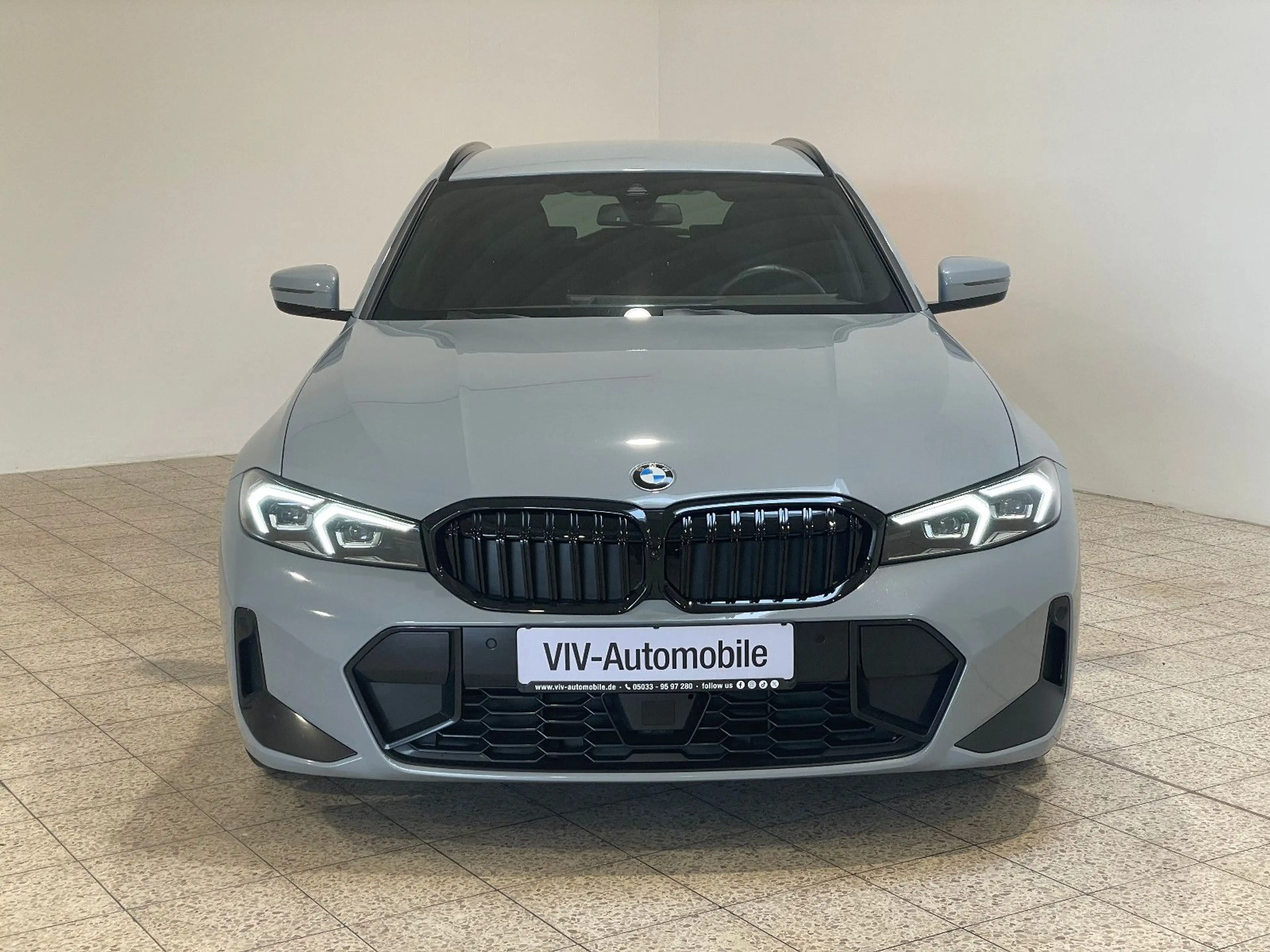 BMW 320 d Touring M Sport *Mod. 2025 *LED*R-CAM*HiFi* — photo 2