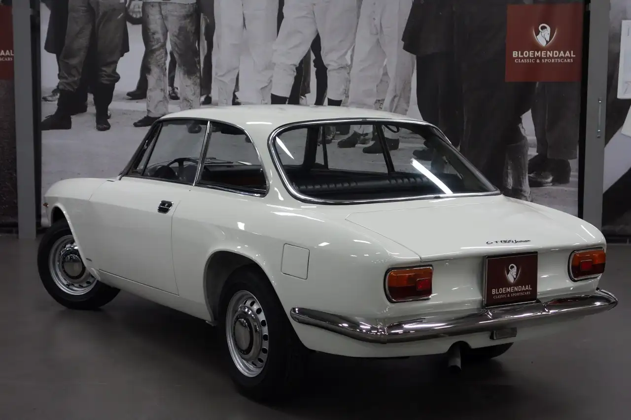 Alfa Romeo GT 1300 Junior, foto 4