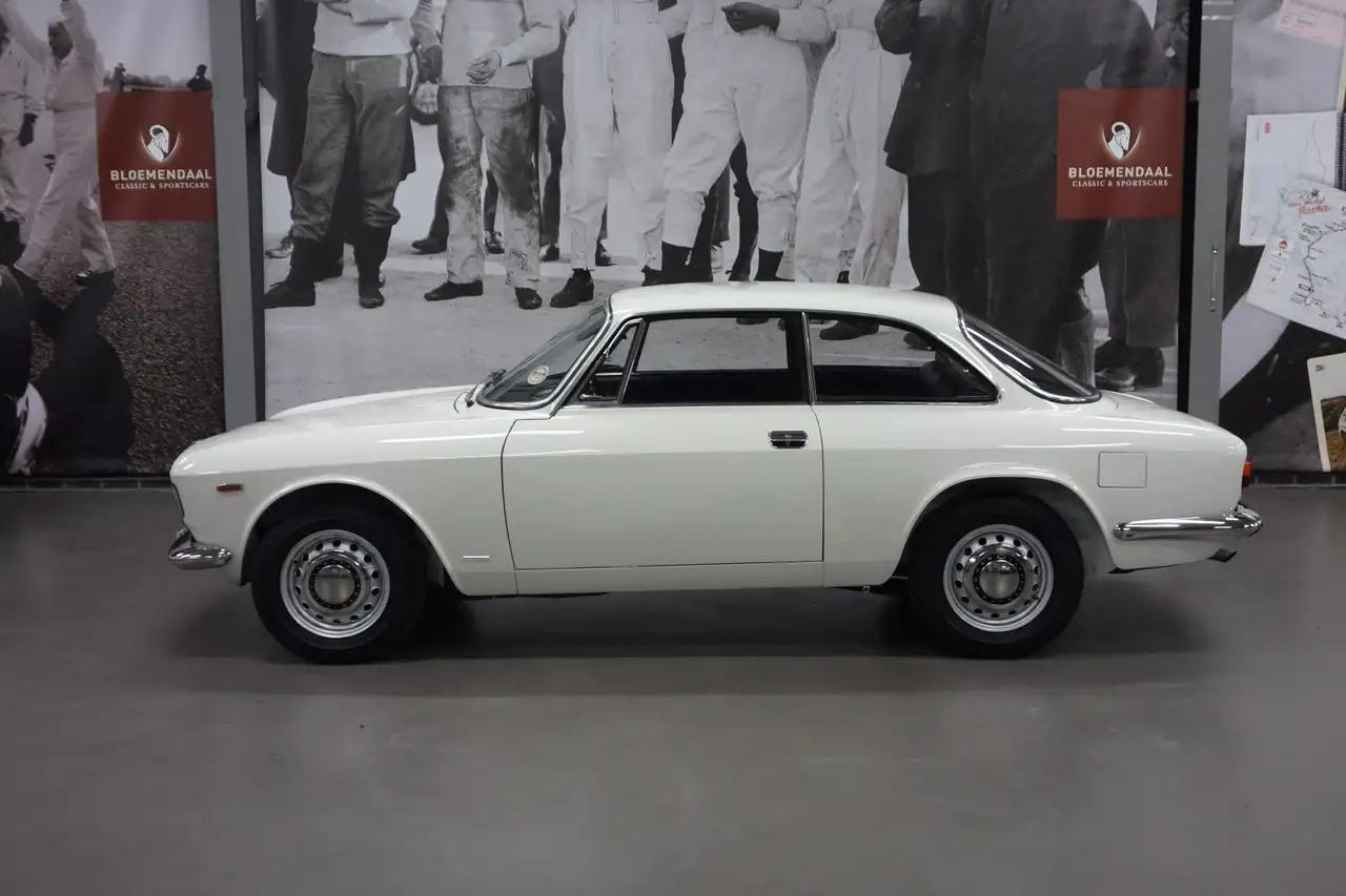 Alfa Romeo GT 1300 Junior, foto 3