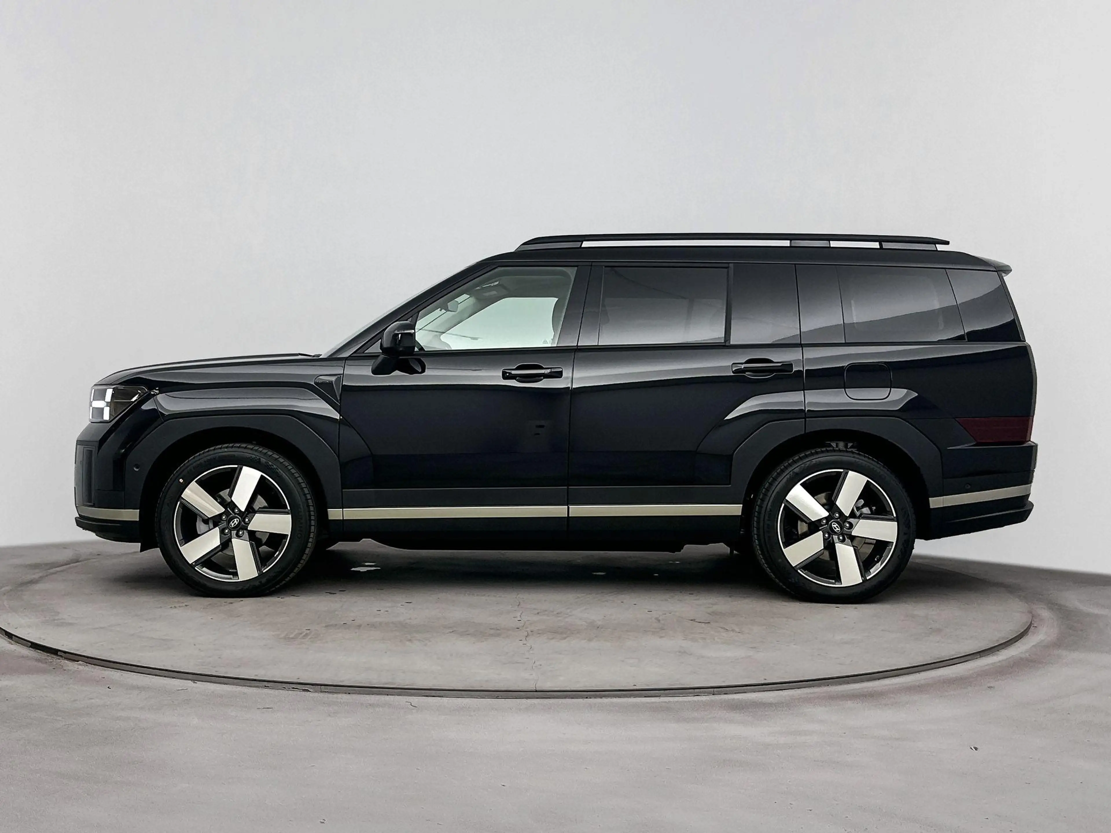 Hyundai SANTA FE 1.6 T-GDI HEV Premium Sky 7p | Apple Carplay/Andro — photo 3