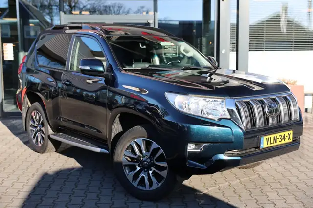 Toyota Land Cruiser 2.8 D-4D 3DRS PROFESSIONAL A/T VAN