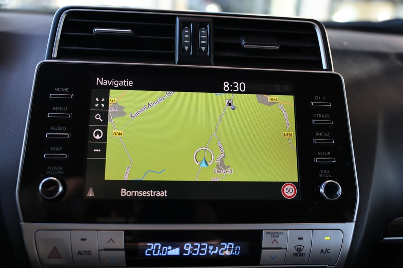 Toyota Land Cruiser 2.8 D-4D 3DRS PROFESSIONAL A/T VAN — photo 12