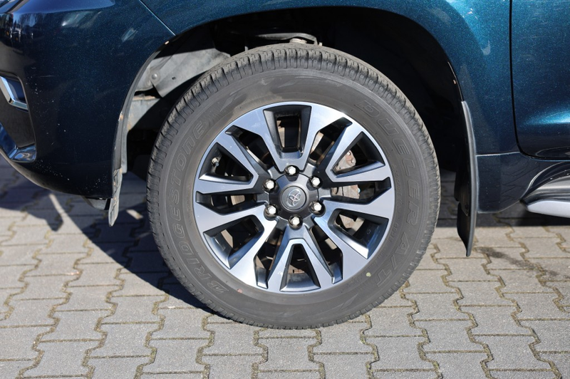 Toyota Land Cruiser 2.8 D-4D 3DRS PROFESSIONAL A/T VAN — photo 3