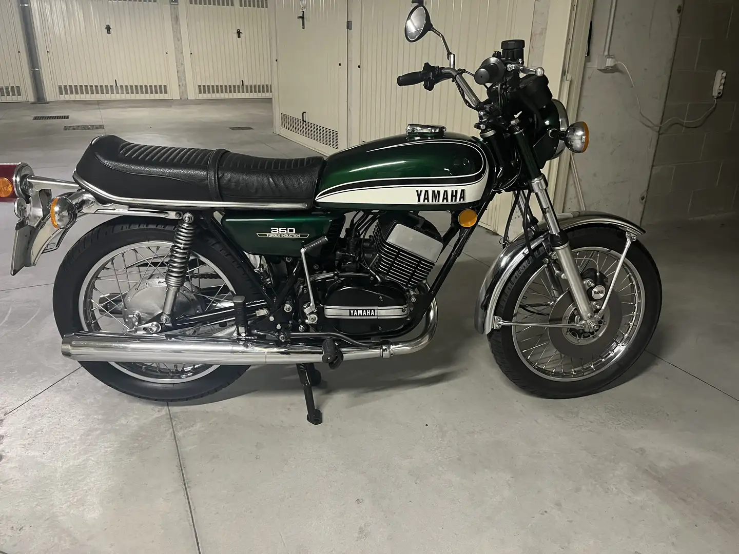 Yamaha RD 350 - 1