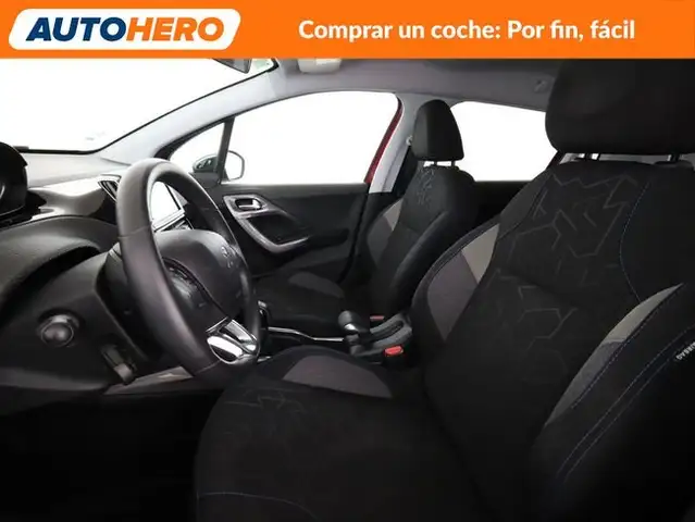 Peugeot 2008 view 11