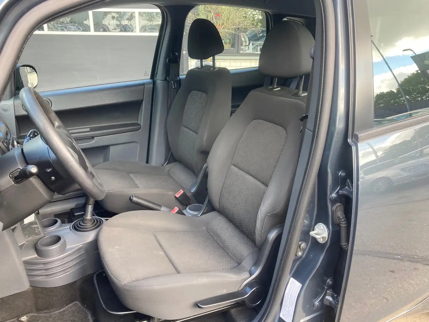 Mitsubishi Colt 1.1 Edition One airco goed onderhouden Grijs - 2