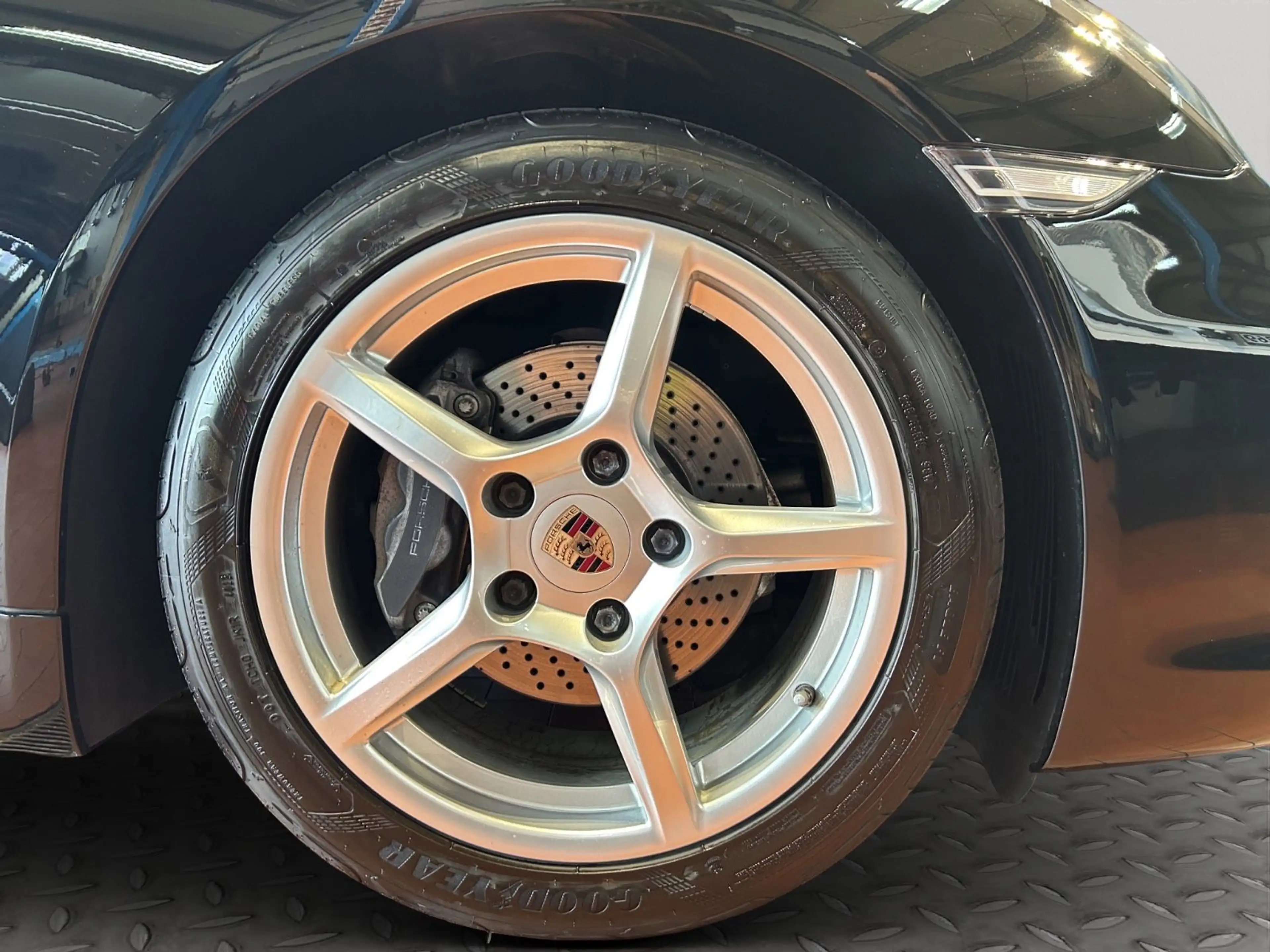 Porsche Boxster — photo 14