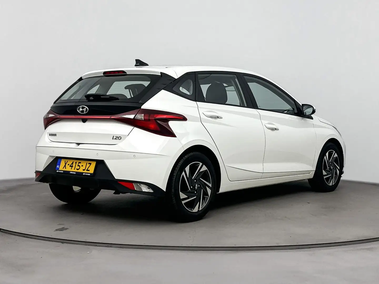 Hyundai i20 1.2 MPI Comfort | Apple Carplay | Android Auto | C Wit - 2