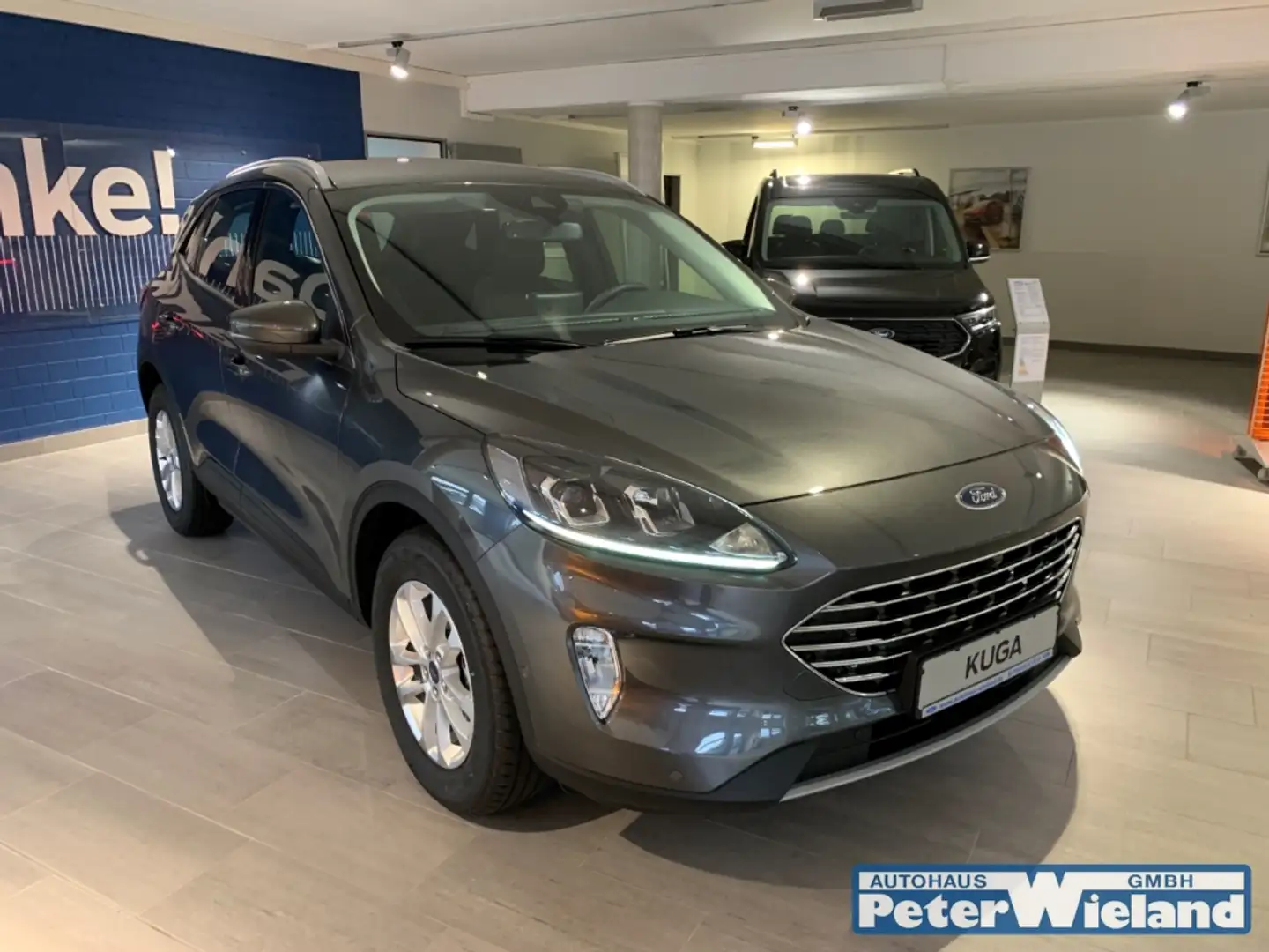 Ford Kuga TITANIUM 2.0TD ECOBLUE Automatik met. ZV ESP ABS S Grau - 2