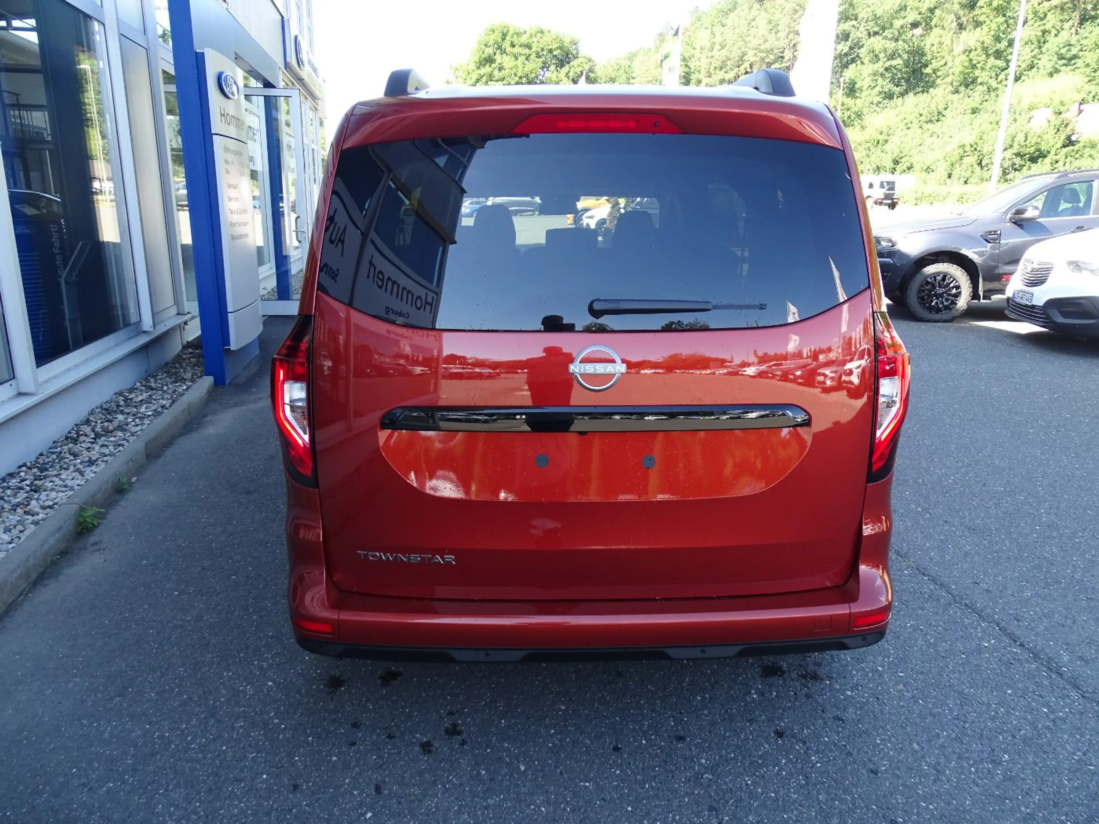Nissan Townstar Kombi DIG-T 130 L2 Tekna Navi+SHZ+360 — photo 7