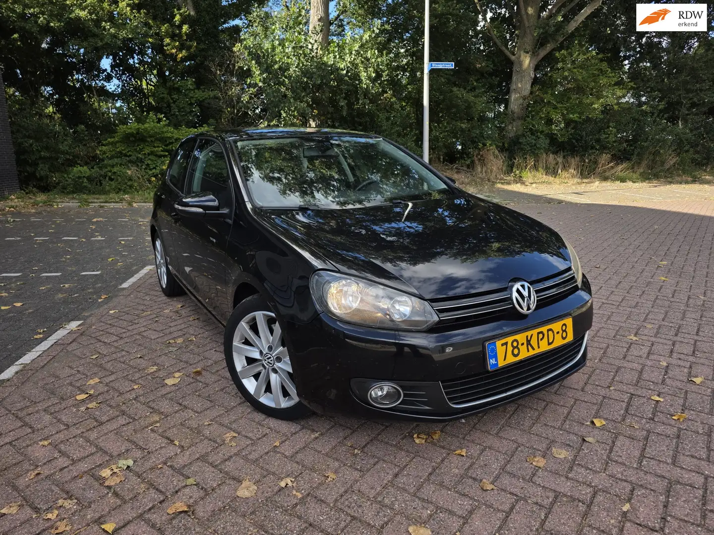 Volkswagen Golf 1.4 TSI Highline Automaat Clima Navigatie Volledig Zwart - 1