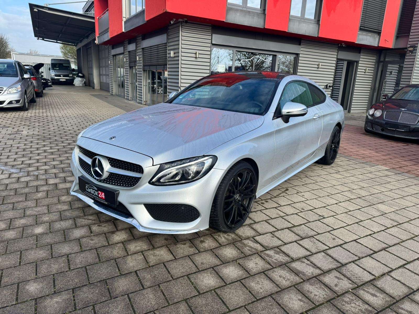 Second hand Mercedes Benz C-Class 200