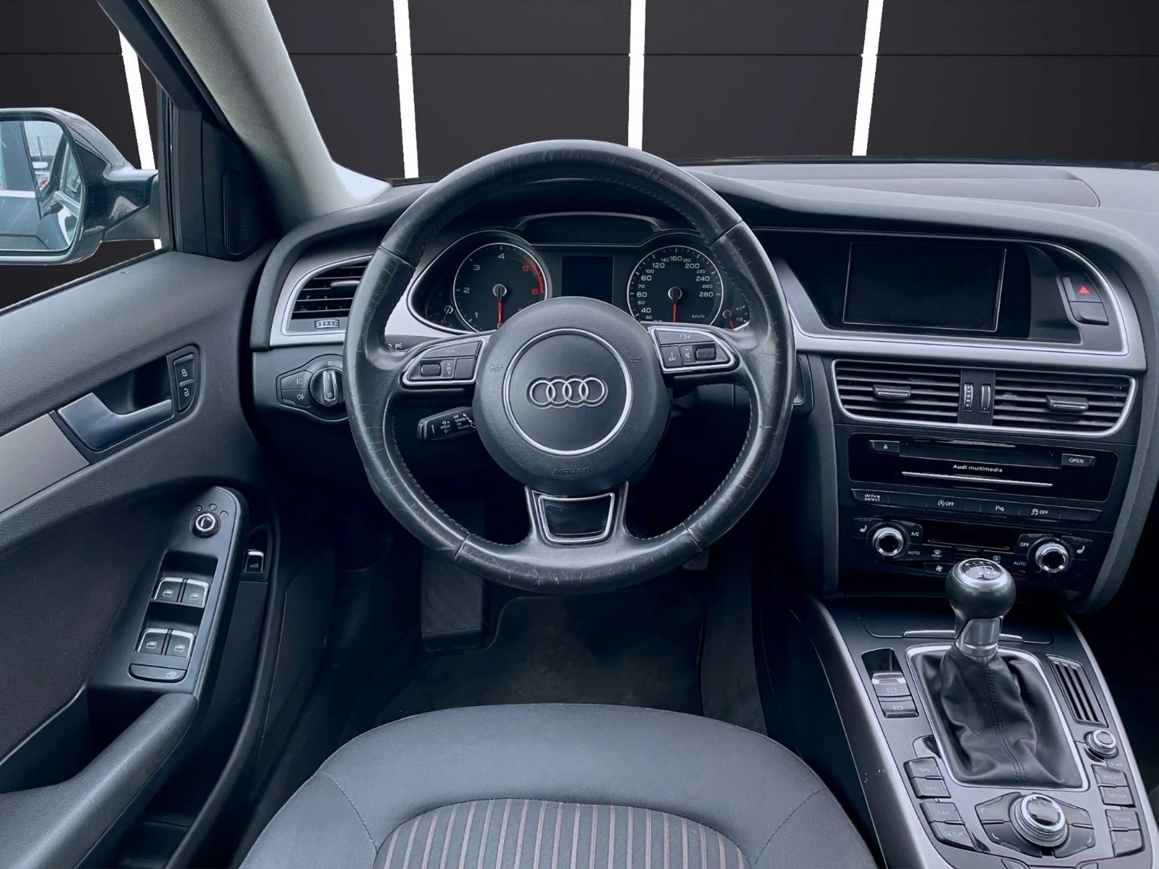 Audi A4 3.0 TDI~SHZ~MFL~Navi~Elektr. Kofferraum~TOP — photo 14
