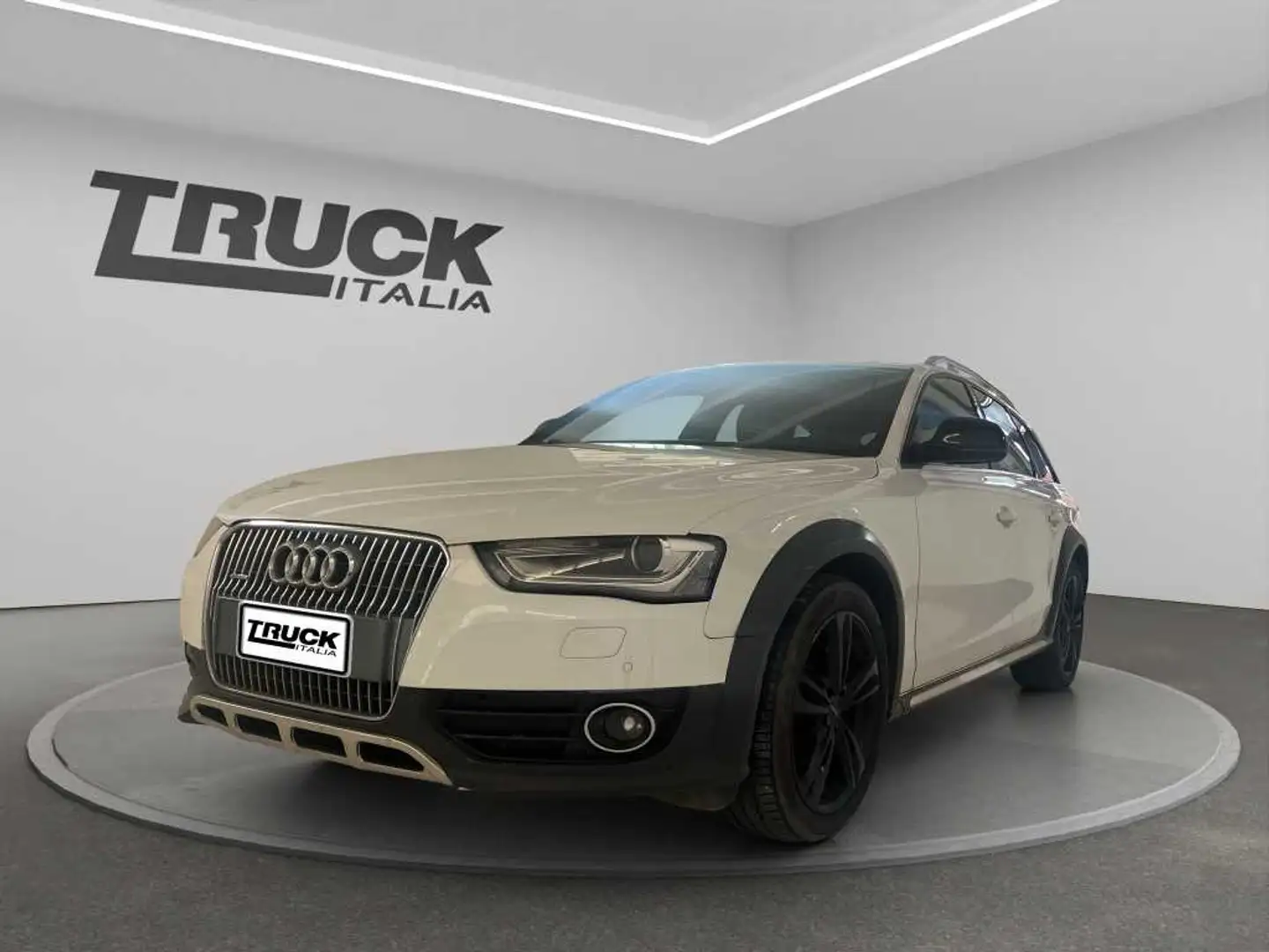 Audi A4 allroad - A4 Allroad 3.0 tdi Ambiente s-tronic Bianco - 1