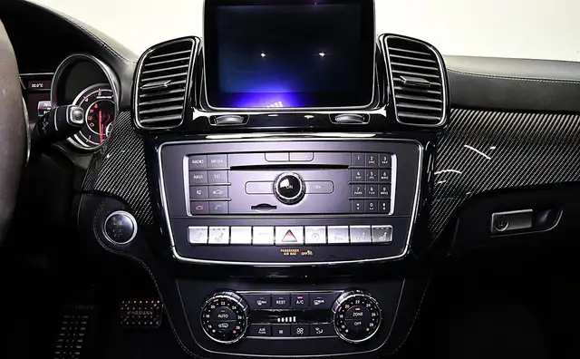 Mercedes-Benz GLE view 12