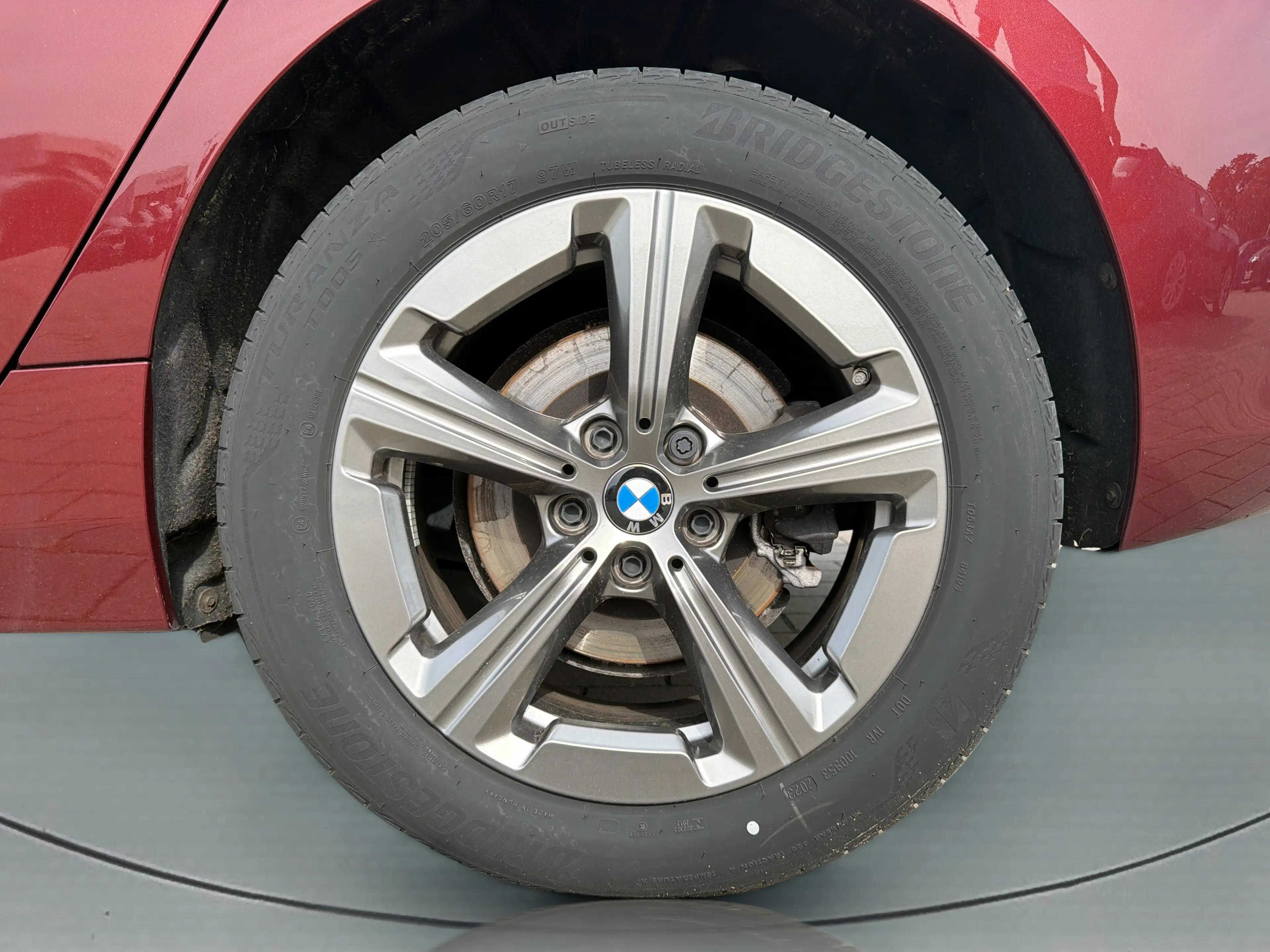 BMW 223 d xDrive — photo 11