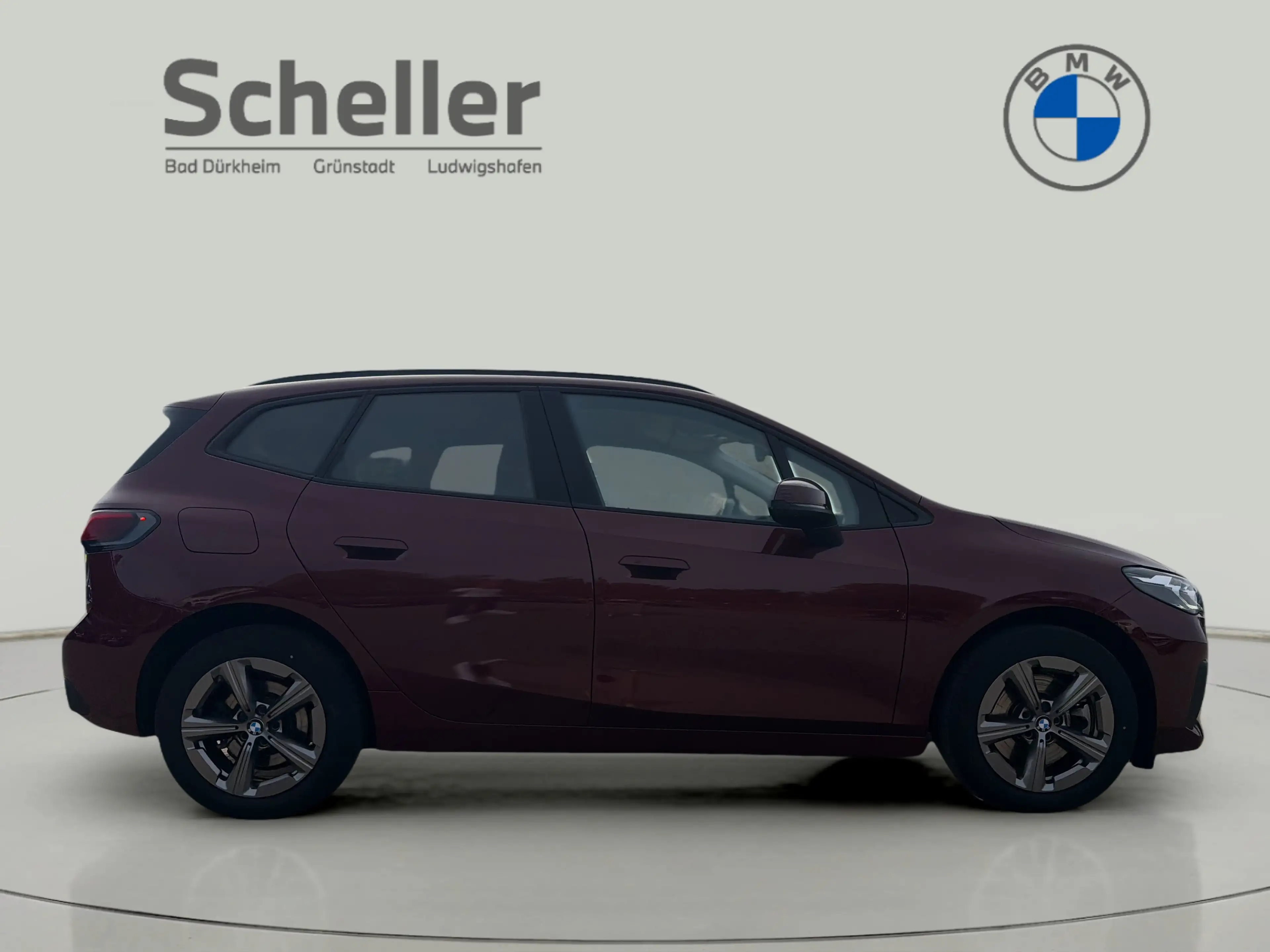 BMW 223 d xDrive — photo 7