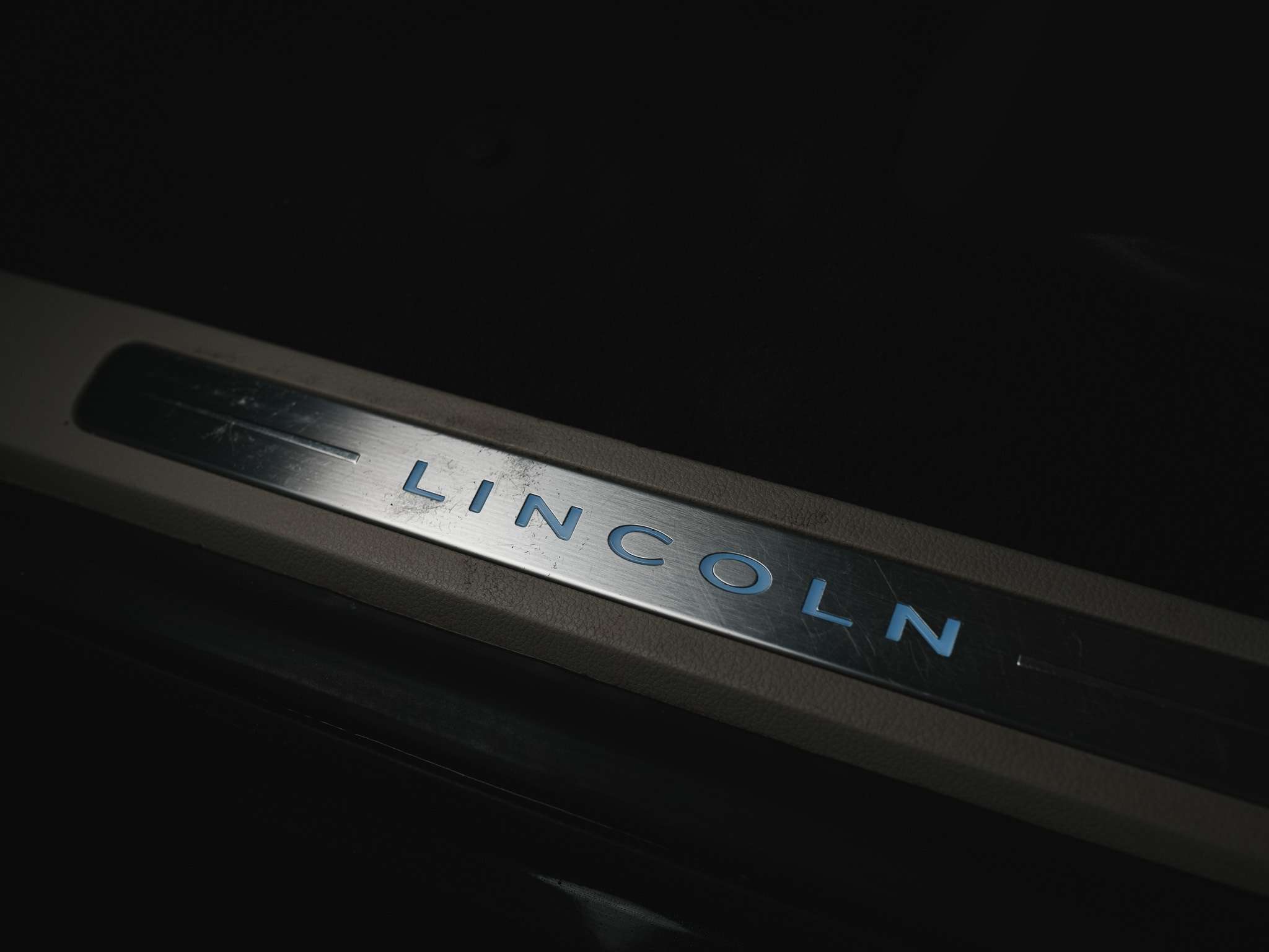 used 2019 Lincoln Navigator car, priced at $42,900