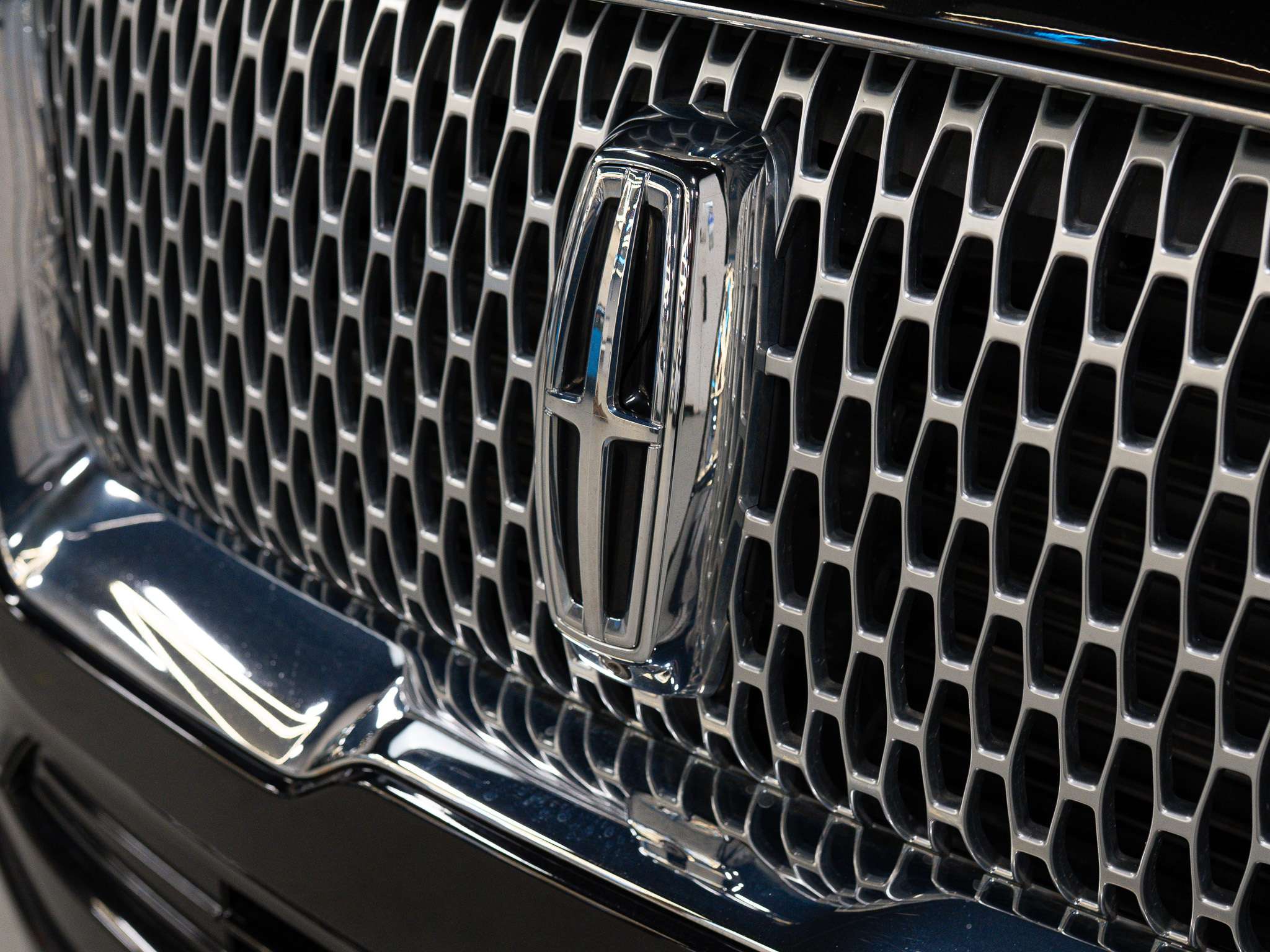 used 2019 Lincoln Navigator car, priced at $42,900