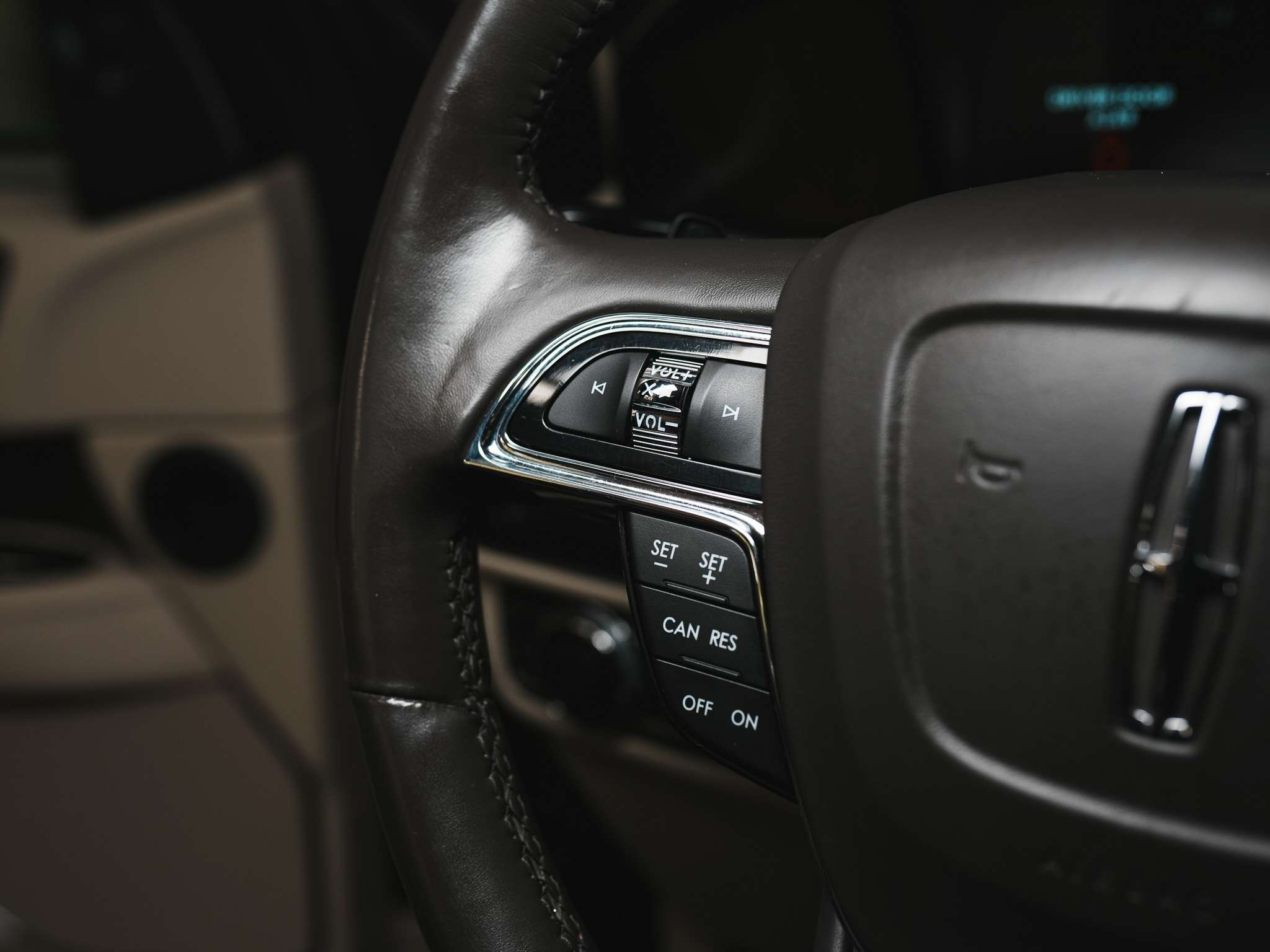 used 2019 Lincoln Navigator car, priced at $42,900