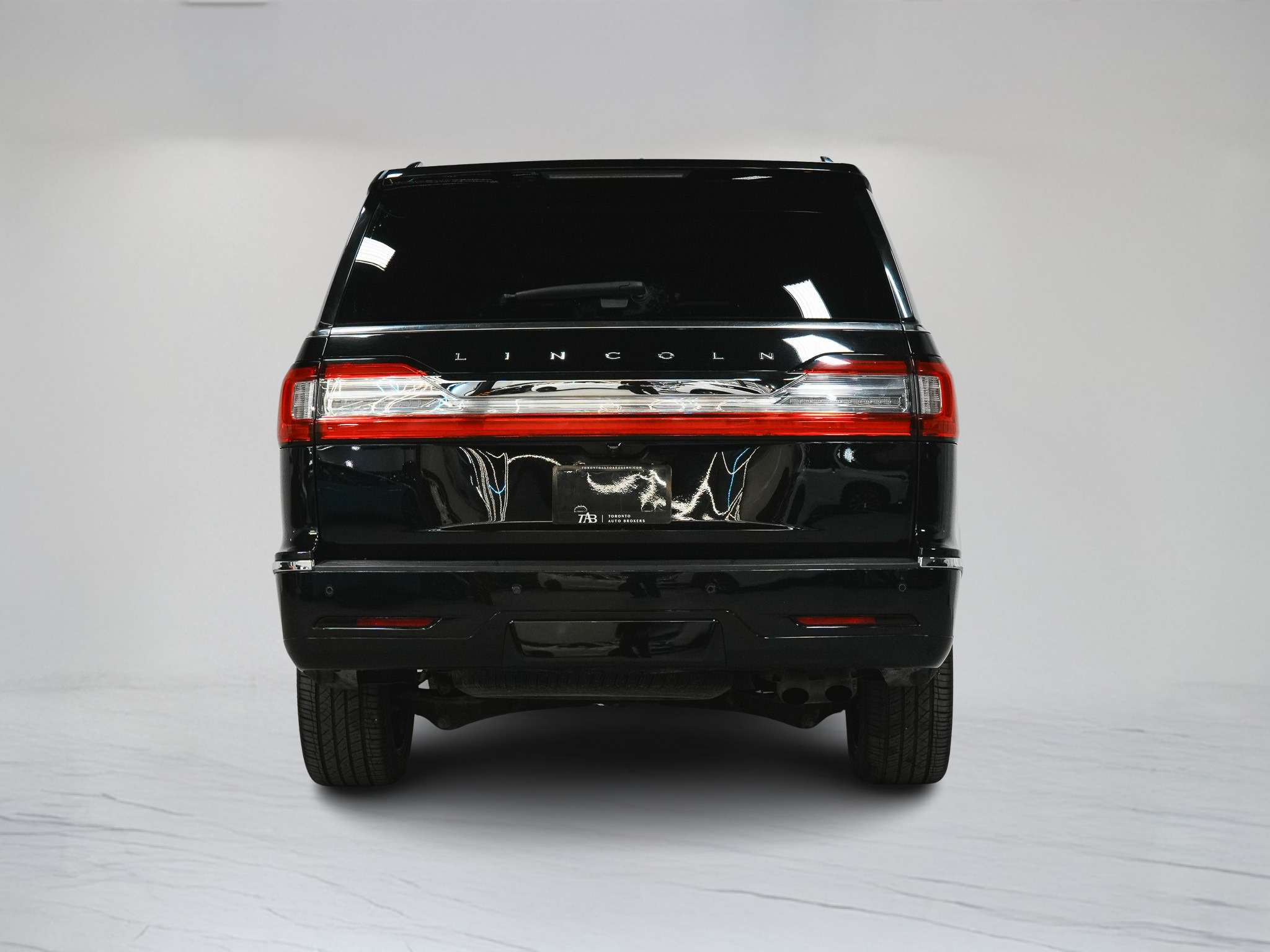 used 2019 Lincoln Navigator car, priced at $42,900