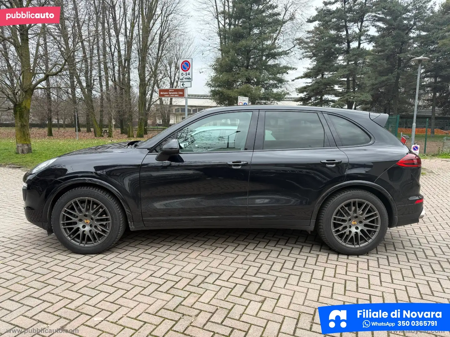 Porsche Cayenne 3.0 Diesel Nero - 2