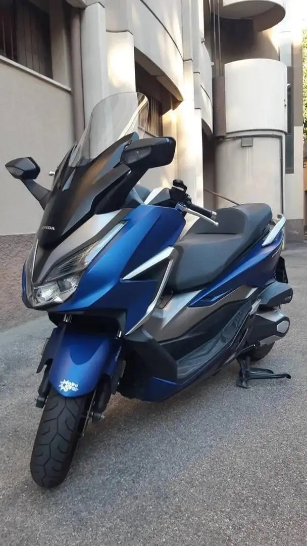 Honda Forza 350 Bleu - 1