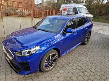 iX2 66.5 kWh xDrive30 M Edition