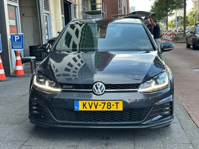 Volkswagen Golf view 7