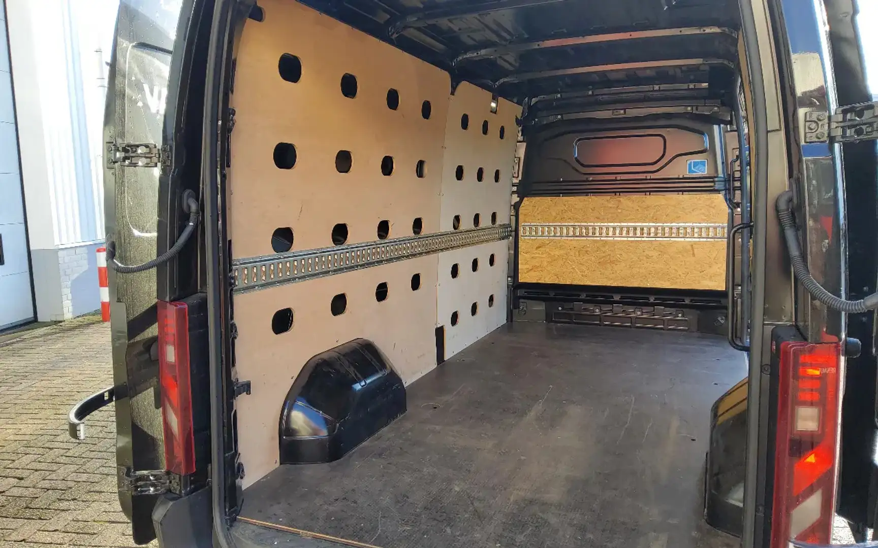 Renault Master 170.35 EURO 6 L3H2 GESLOTEN ZWART METALLIC - V-33- Noir - 2