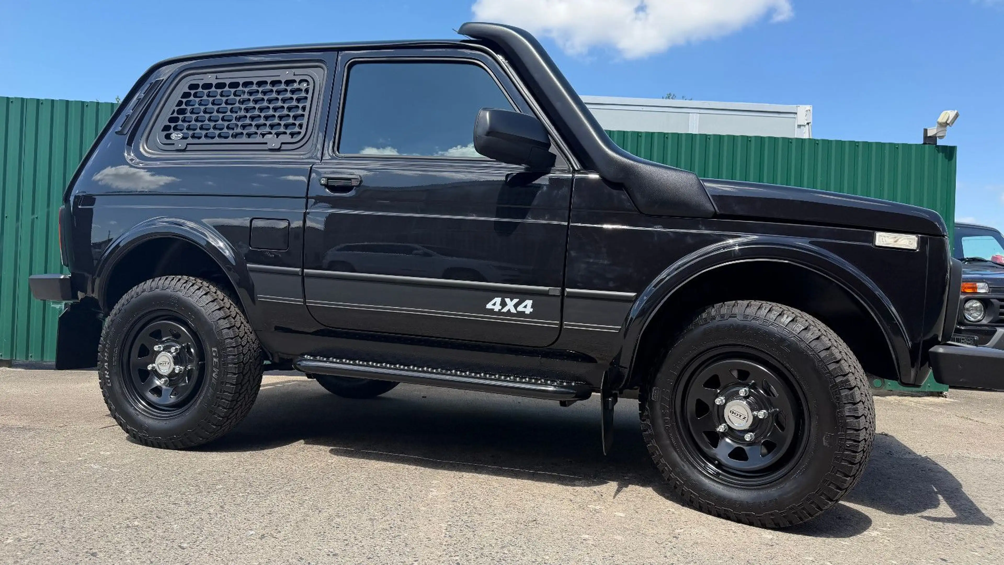 Lada Niva NIVA ! NEUE VIP-2-AUSST.! LEGEND "PREMIUM PLUS"! — photo 3