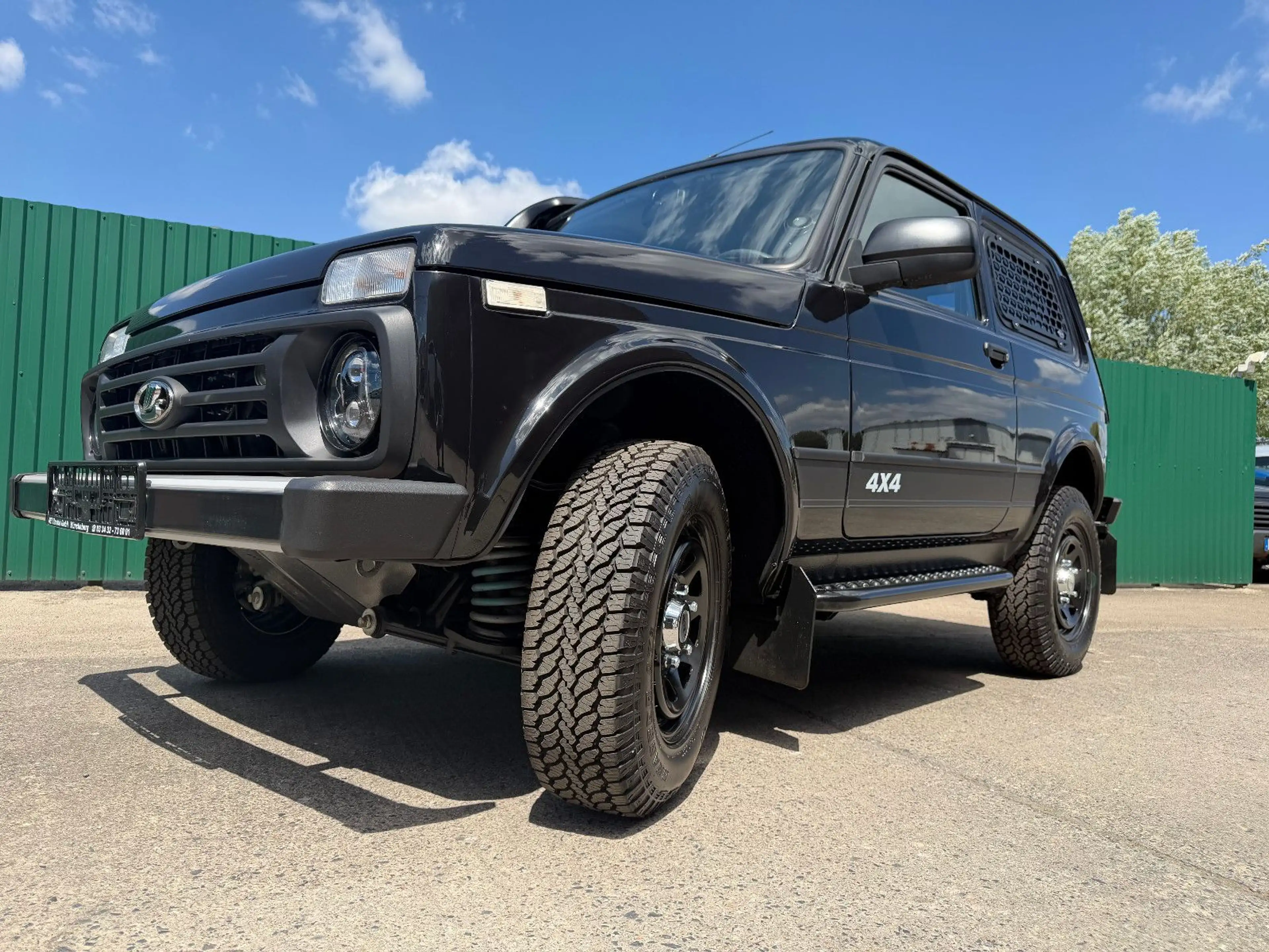 Lada Niva NIVA ! NEUE VIP-2-AUSST.! LEGEND "PREMIUM PLUS"! — photo 2