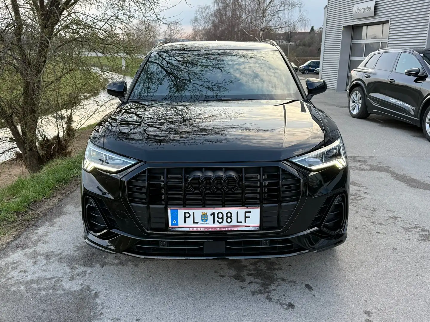 Audi Q3 35 TDI admired Schwarz - 2