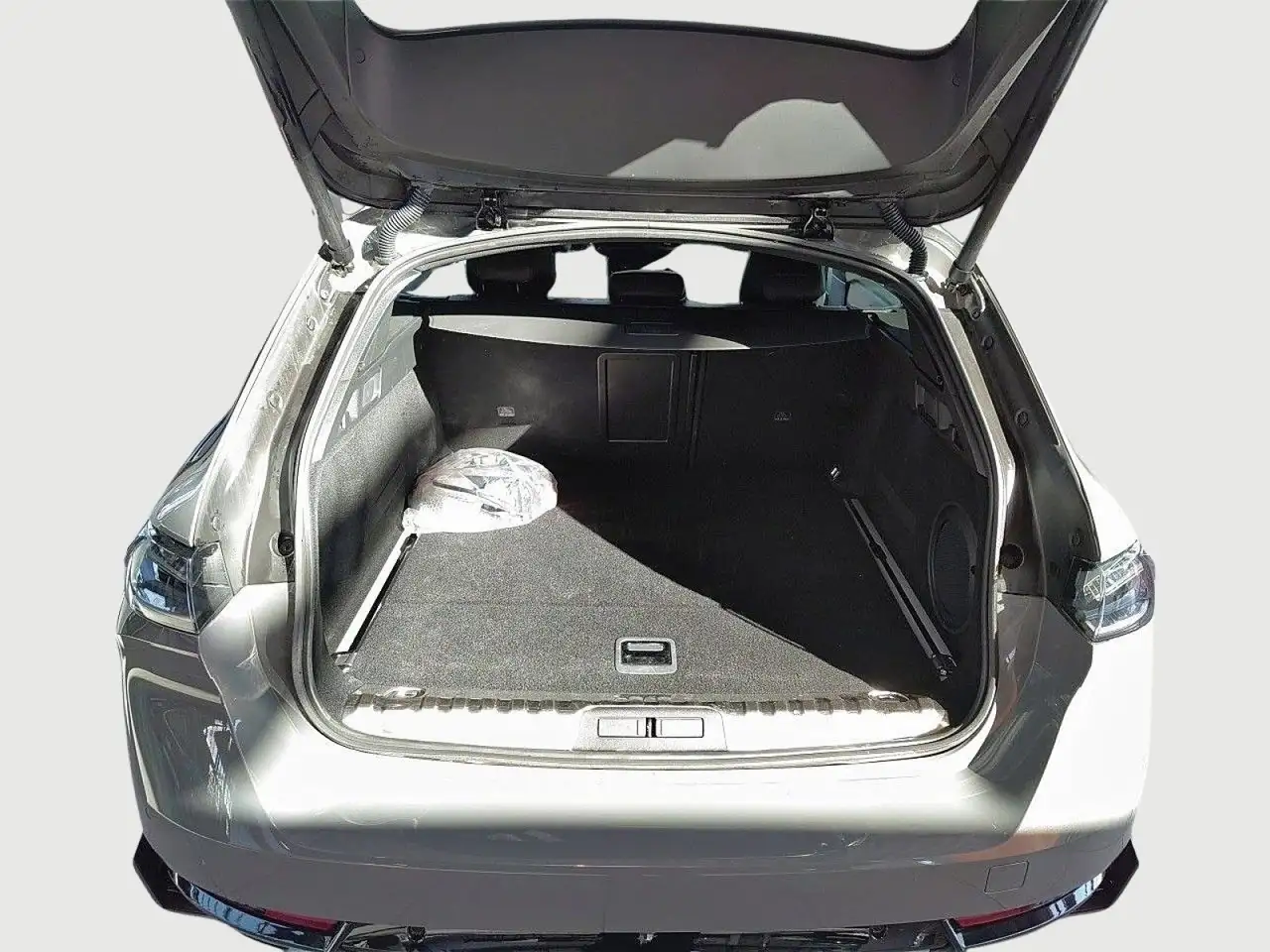 Peugeot 508 SW Hybrid4 360 PSE Holiday-Paket, ACC 6