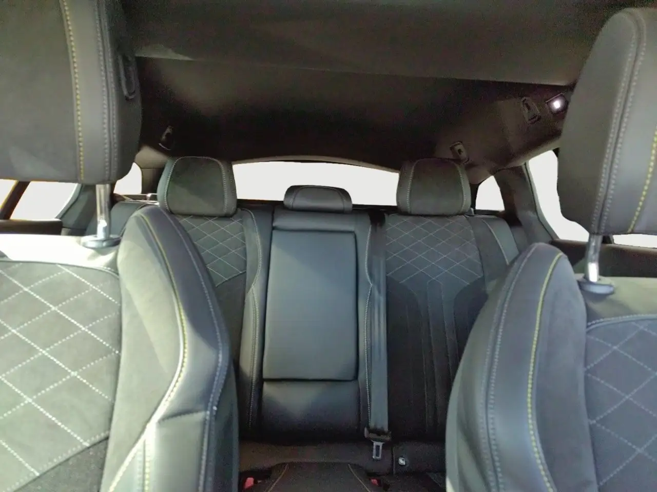 Peugeot 508 SW Hybrid4 360 PSE Holiday-Paket, ACC 20