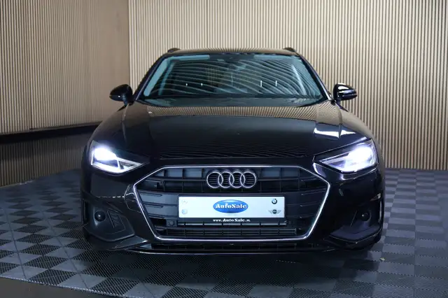 Audi A4 view 8