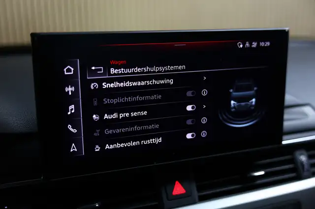 Audi A4 view 29